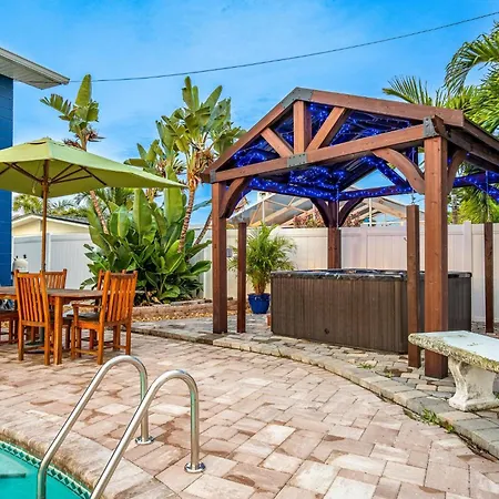 Tiki Blue-Fun For Big Groups-Near Beach, Hot Tub, Heated Pool